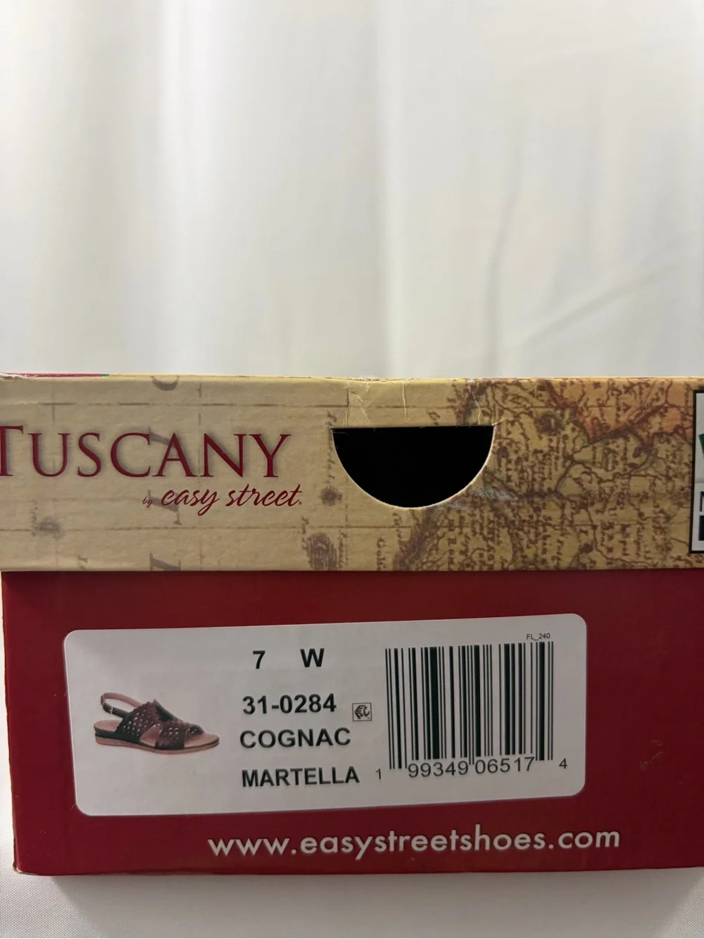 NWT Tuscany East Street Women's Size 7W Tan Cutout Slingback Sandals